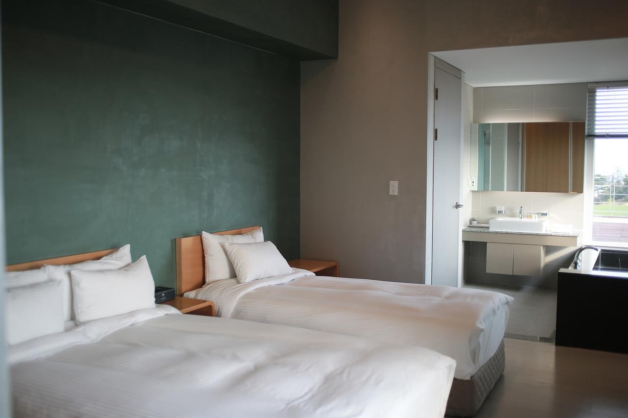 Y Resort Jeju Seogwipo Ngoại thất bức ảnh